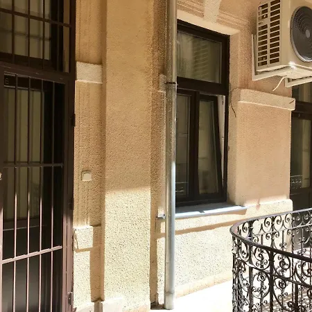 3 Comfortable And Cosy In Heart Of Near Basilica Apartment Budapest