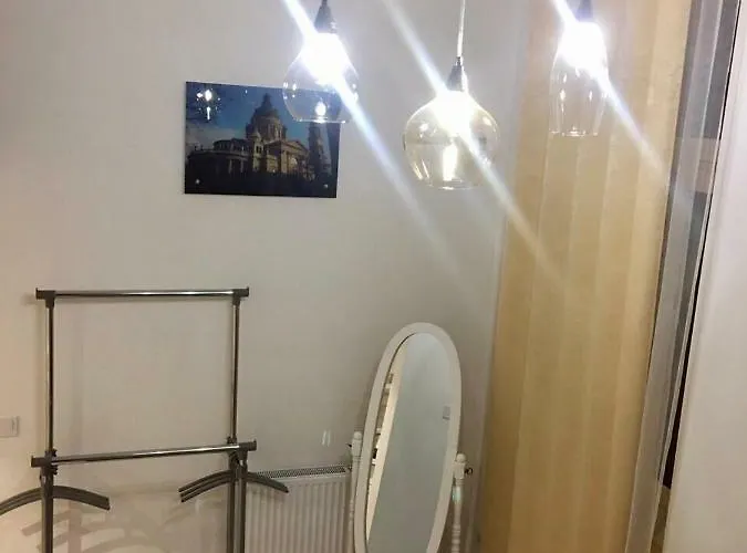 3 Comfortable And Cosy In Heart Of Near Basilica *