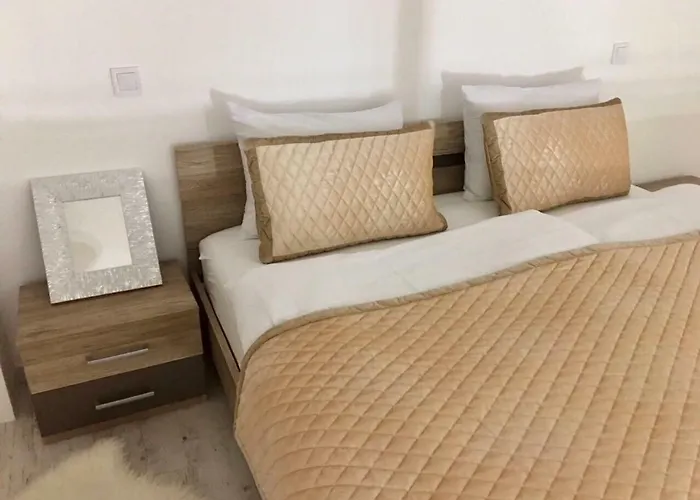 3 Comfortable And Cosy In Heart Of Near Basilica Apartman